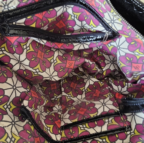 Guess Purse - Picture 3 of 4